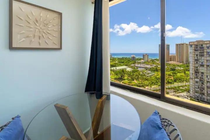 Hawaiian Monarch 2703B Condo โฮโนลูลู ภายนอก รูปภาพ